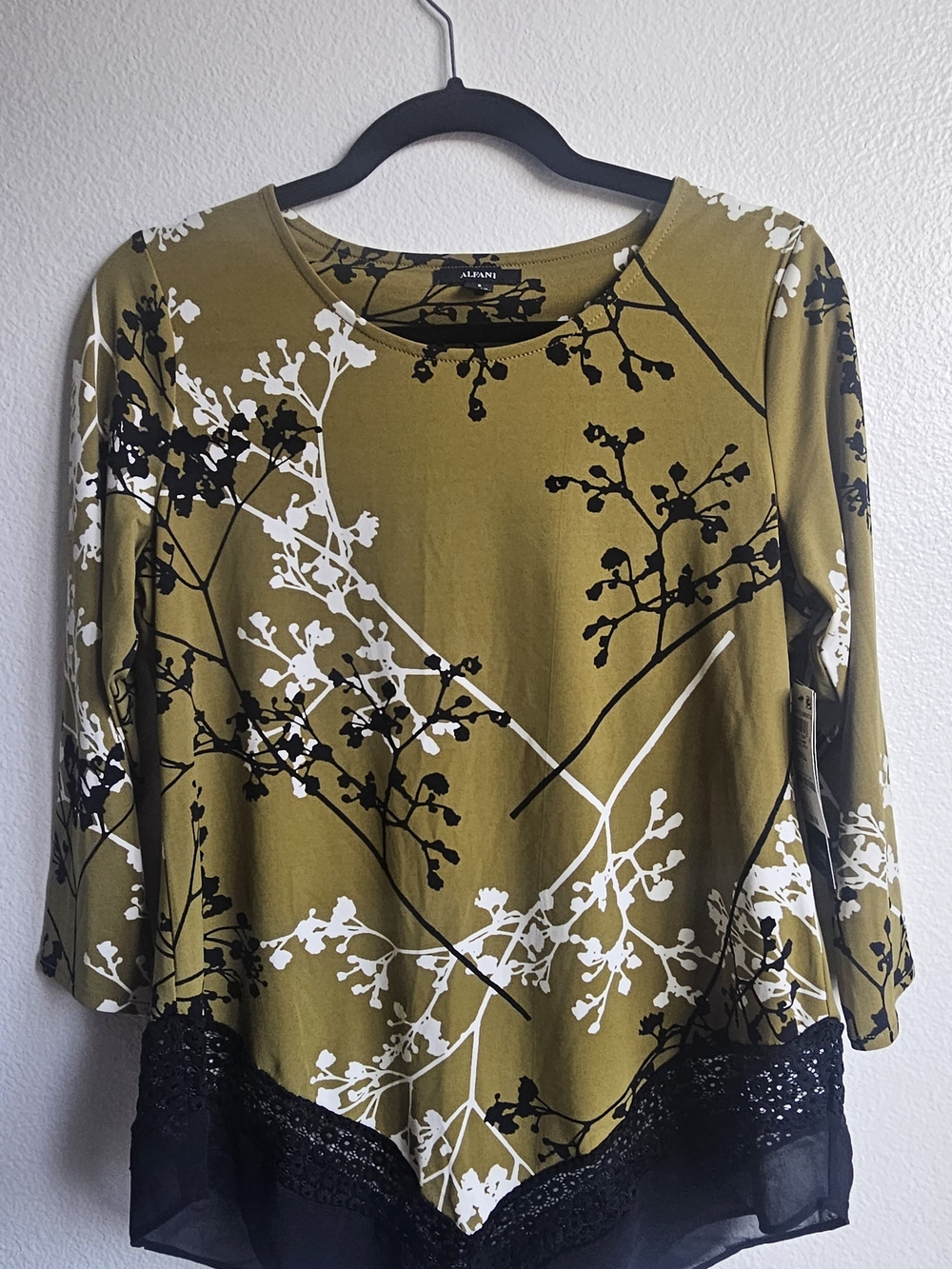 Alfani  Women. Olive Green Floral Lace-Hem Long Sleeve Top